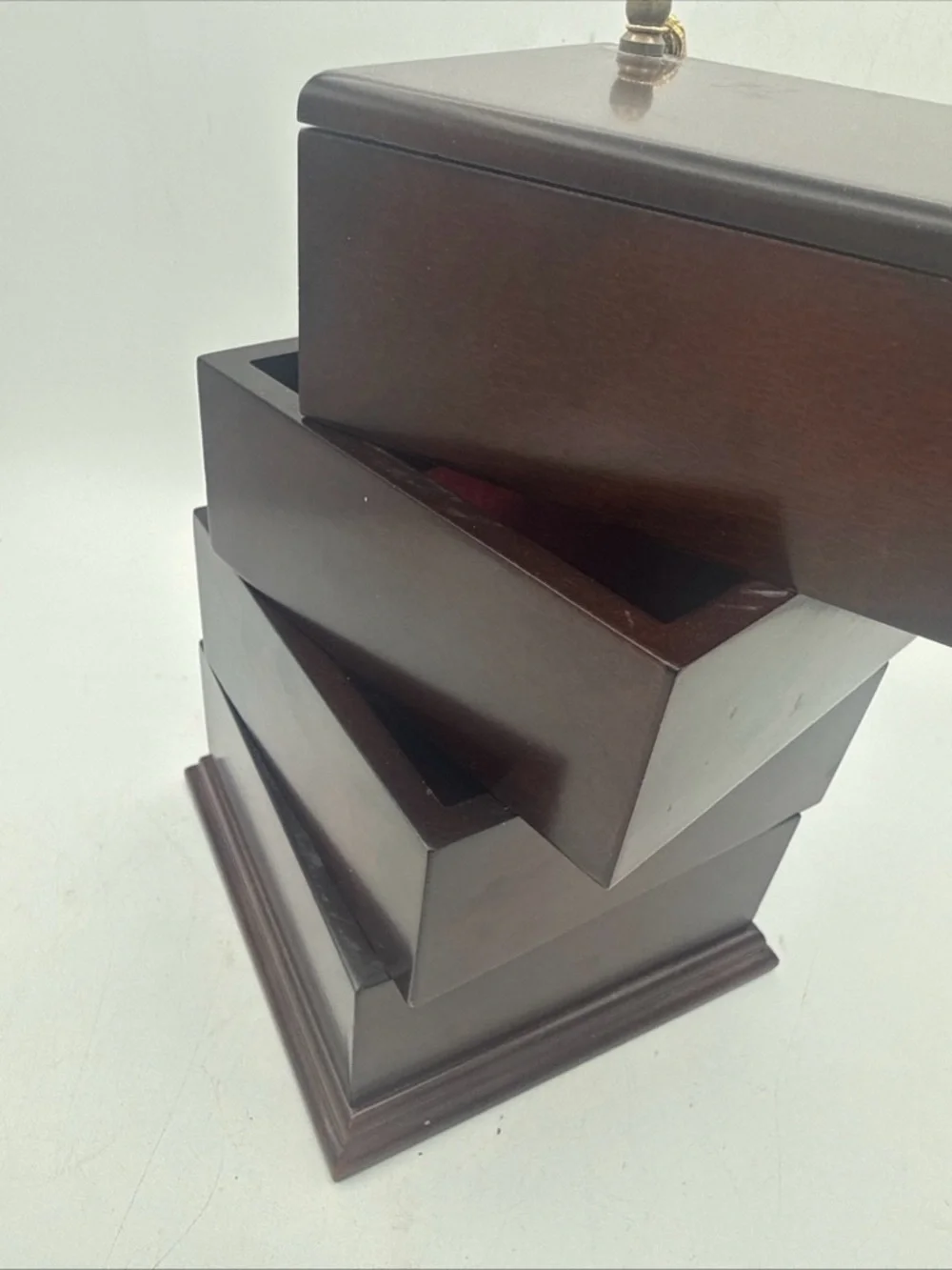 VTG 1996 The Bombay Company swivel mahogany wood 4 swivel drawer jewelry Box